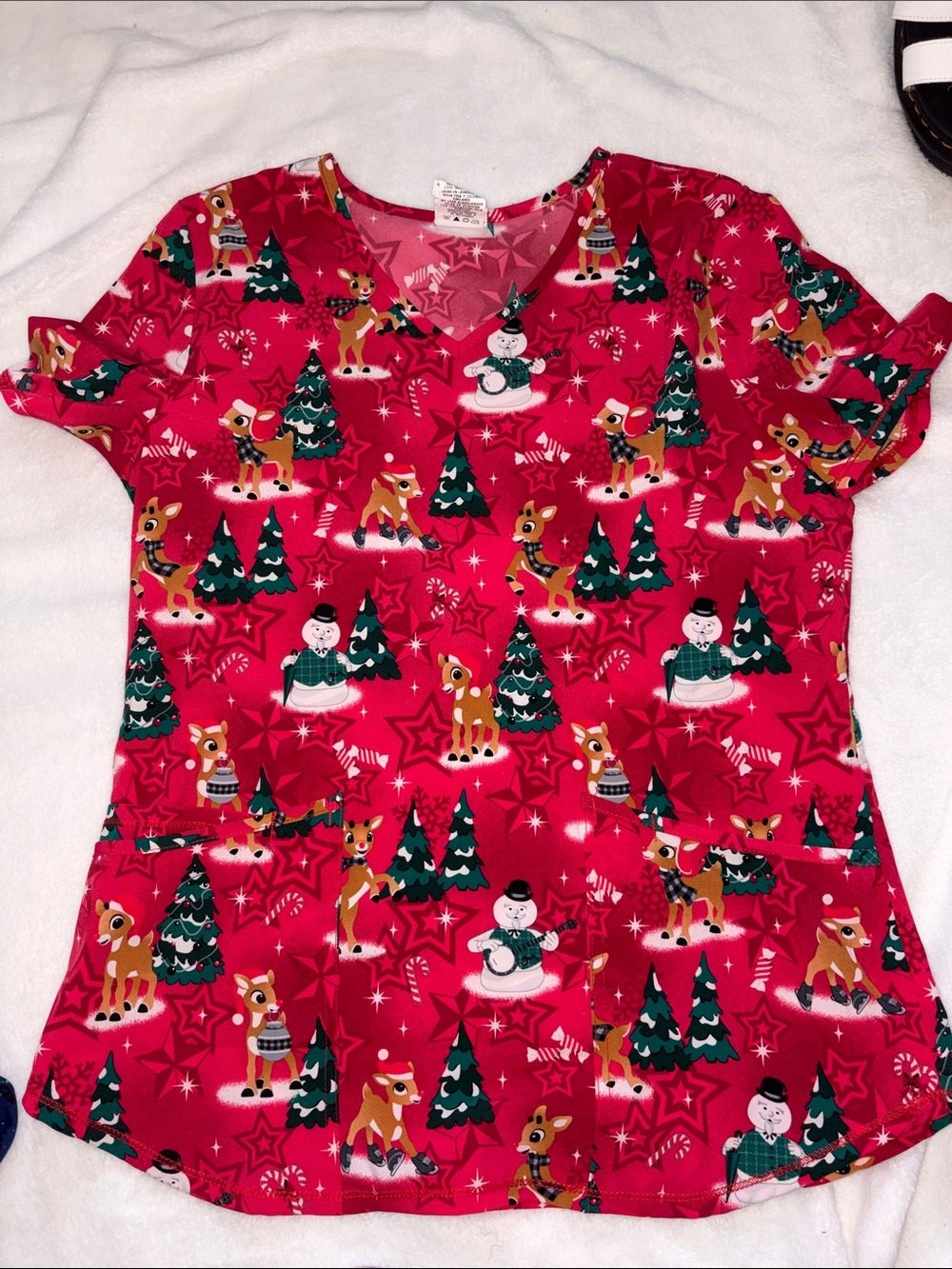 NWOT Rudolph scrub top